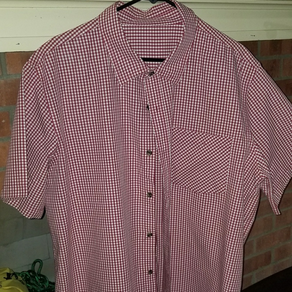 2XL Red Gingham Checkered Short Sleeve Button Up